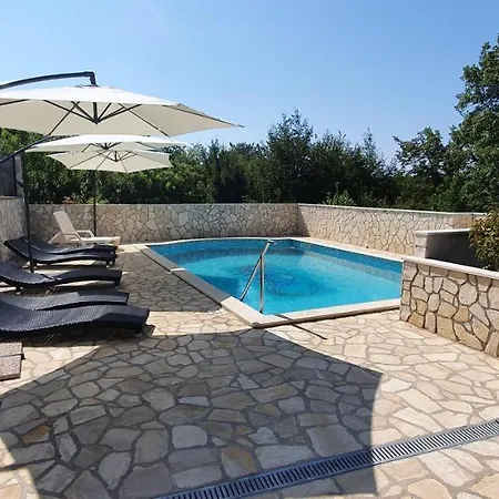 Апартаменты Karla Ядраново