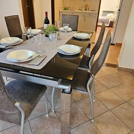 Karla Apartment